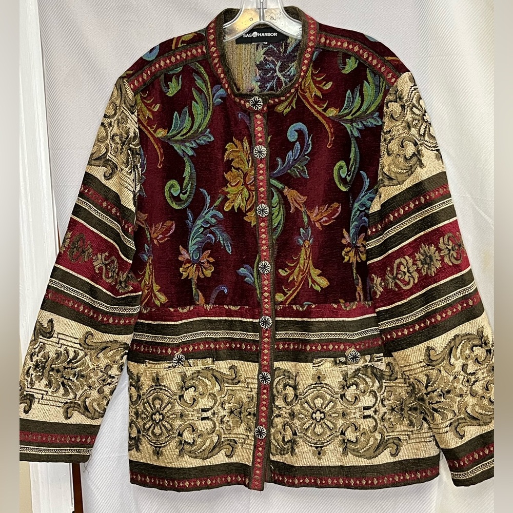 Sag Harbor Vintage Women’s Tapestry type thick Embroidered Blazer